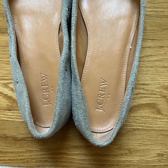 J.Crew Gray Suede Studded Pointed Toe Flats Size 7 - Picture 2 of 9